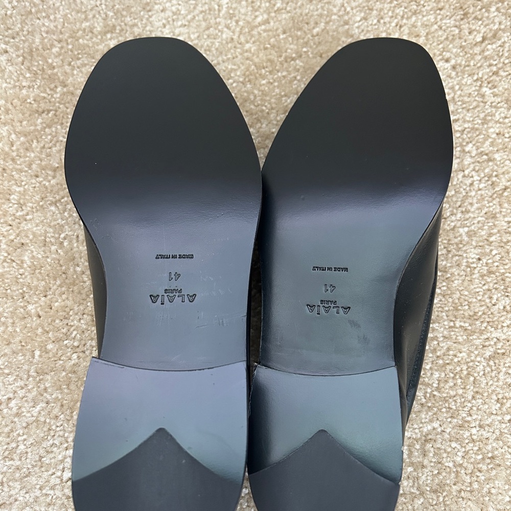 Alaïa Grommet Black Leather Loafers - Picture 8 of 9